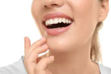 Pemasangan Gigi Palsu Depan, Ini yang Harus Diperhatikan